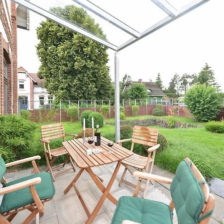 Kanalvilla - Urlaub Am Nord-Ostseekanal - Zwei Ferienwohnungen Im Angebot- Eine Im Dachgeschoss Und Eine Wohnung Mit Garten Sehestedt  Luaran gambar