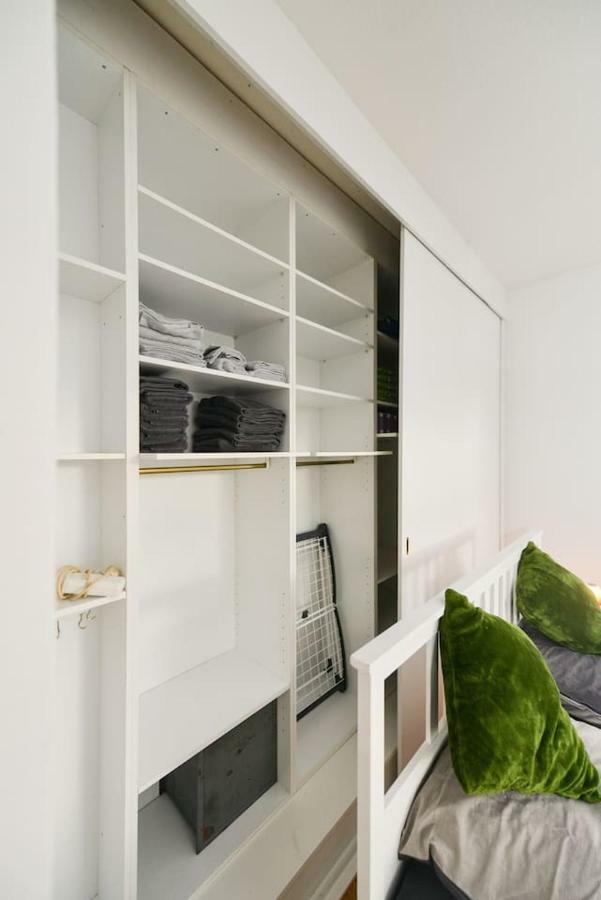 Kanalvilla - Urlaub Am Nord-Ostseekanal - Zwei Ferienwohnungen Im Angebot- Eine Im Dachgeschoss Und Eine Wohnung Mit Garten Sehestedt  Luaran gambar