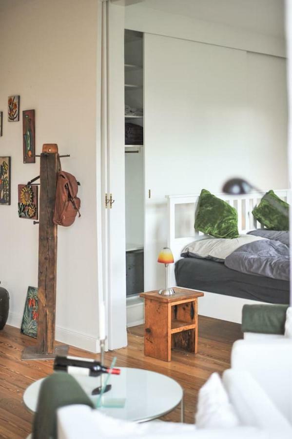 Kanalvilla - Urlaub Am Nord-Ostseekanal - Zwei Ferienwohnungen Im Angebot- Eine Im Dachgeschoss Und Eine Wohnung Mit Garten Sehestedt  Luaran gambar